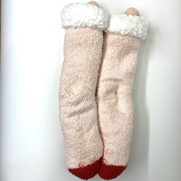 Cuddl Duds Pom Critter Sherpa Lined Fox Socks With FREE Secret Treasures Socks - Picture 3 of 13
